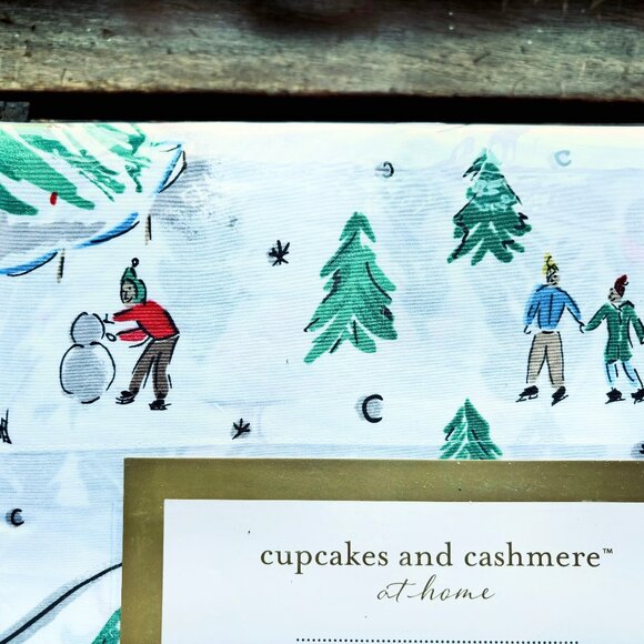 Cupcakes & Cashmere Christmas Tree Holiday ALL Cotton Sheet Set - 4pc QUEEN Size - Picture 2 of 6